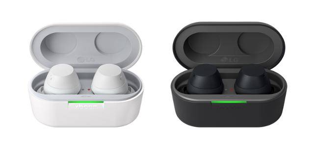 LG전자가 무선이어폰 신제품 '엑스붐 버즈 플러스'와 '엑스붐 버즈 라이트'를 출시한다고 15일 밝혔다. 사진은 왼쪽부터 엑스붐 버즈 플러스 화이트, 블랙. LG전자 제공