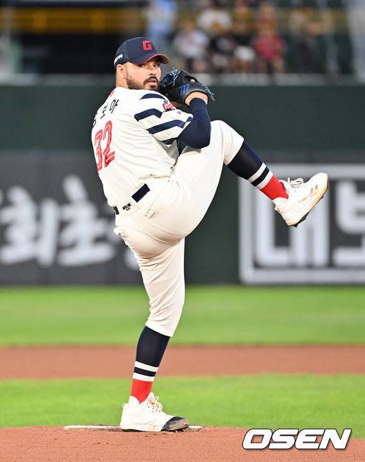 [OSEN=부산, 이석우 기자] 롯데 자이언츠 감보아 067 2025.09.10 / foto0307@osen.co.kr