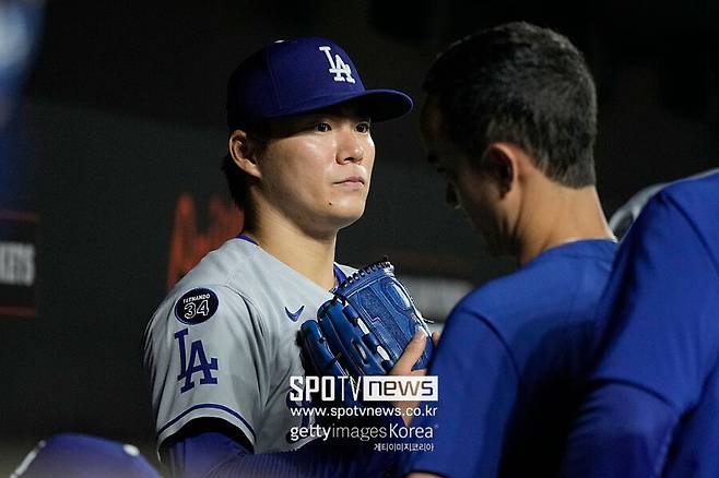 ▲ 메이저리그 125년 사이의 최초 불운에도 불구하고 자신의 능력을 마음껏 과시하고 있는 야마모토 요시노부