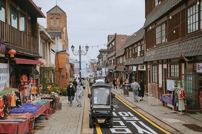 ▲인천 여행 정보를 제공하는 앱 '인천e지'로 관광을 즐길 수 있는 인천 개항장 거리. /사진제공=인천시