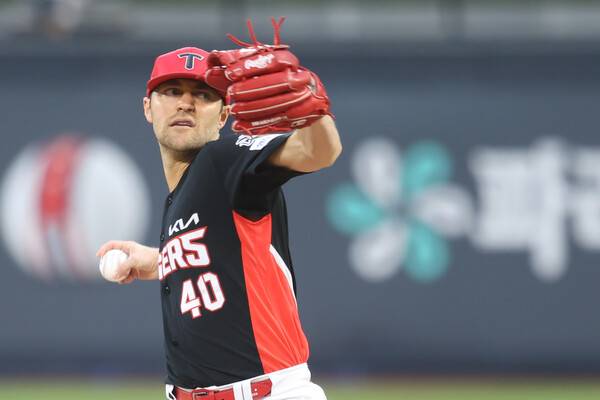 네일은 7이닝을 98구로 막아냈다(사진=KIA)