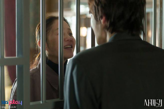 SBS 금토드라마 ‘사마귀: 살인자의 외출’ 고현정 스틸컷.