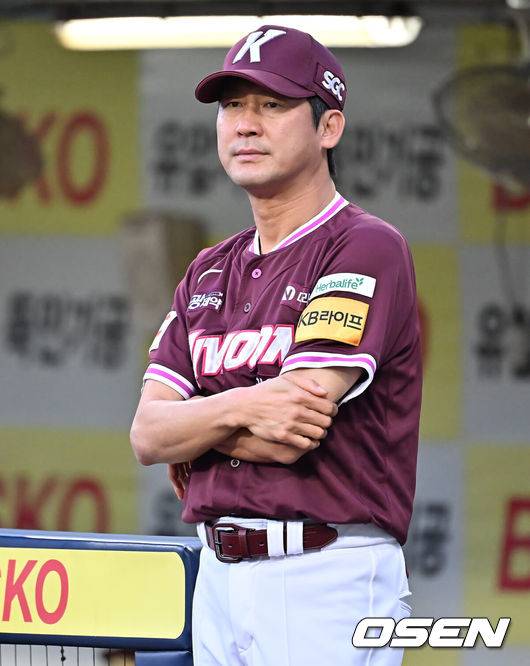 키움 히어로즈 설종진 감독대행. /OSEN DB