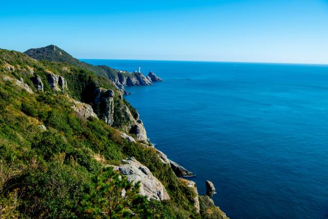 여수 거문도 수월산에서 바라본 바다 전망. 사진 제공=국가유산청