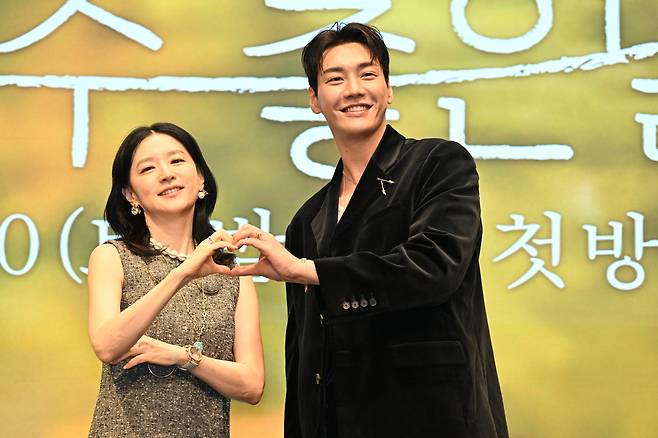 이영애, 김영광.