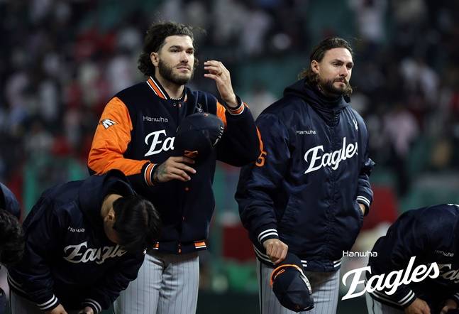 한화 코디 폰세(왼쪽)와 라이언 와이스. /사진=한화 이글스 제공