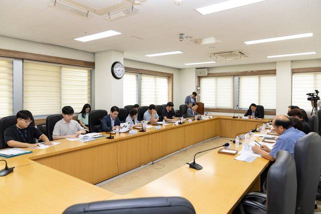 대구 북구의회에서 주최한 함지산 산불 피해지 복구 관련 간담회 현장. 대구 북구의회 제공