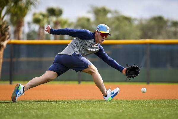 수비 훈련 중인 김하성(사진=탬파베이)