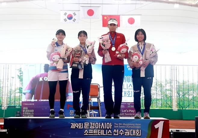 여자단식 메달리스트들. 왼쪽부터 이민선, 템마 레나, 푸샤오첸(중국), 이와쿠라 아야카. 사진/대회조직위원회