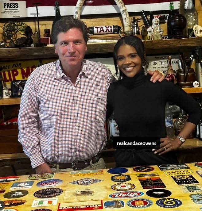 MAGA 일부에서 제기되는, 히틀러에 대한 역사적 재평가 주장에 동조하는 극우 성향 평론가인 터커 칼슨(왼쪽)과 캔디스 오언스/오언스 인스타그램