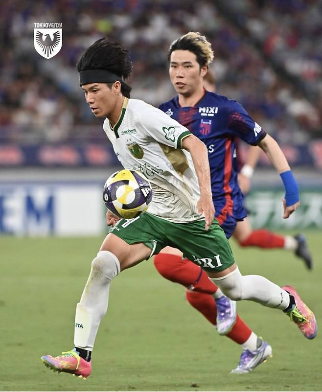 도쿄 베르디 후쿠다 유야(왼쪽). 사진=도쿄 베르디