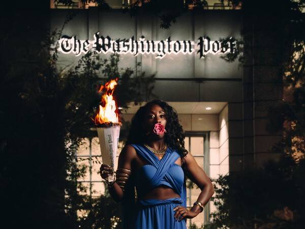 ▲ 워싱턴포스트 해고 이후 캐런 아티아가 자신의 SNS에 올린 사진. 엑스 갈무리