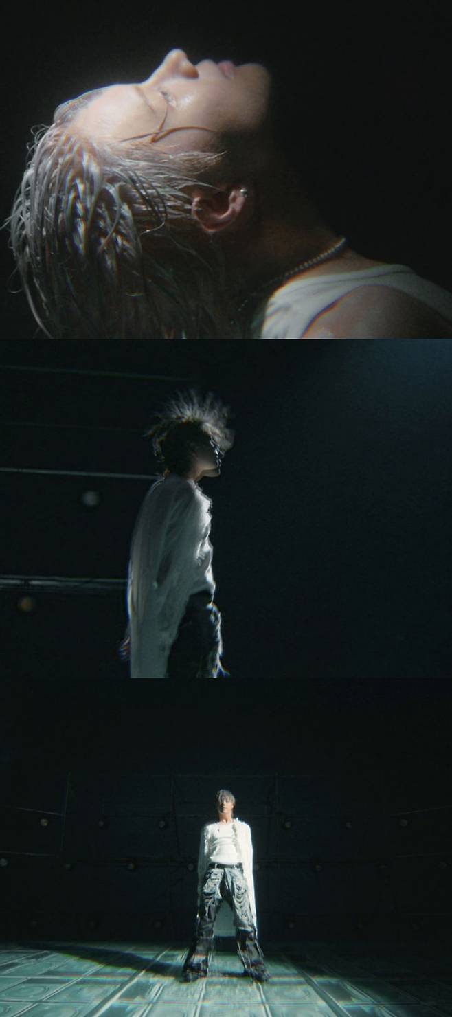 [서울=뉴시스] 소속사 빅프래닛메이드엔터는 17일 공식 채널을 통해 태민 스폐셜 디지털 싱글 앨범 '베일'(Veil) 뮤직비디오 티저 영상을 공개했다. (사진=빅플래닛메이드엔터 제공) 2025.09.17. photo@newsis.com *재판매 및 DB 금지