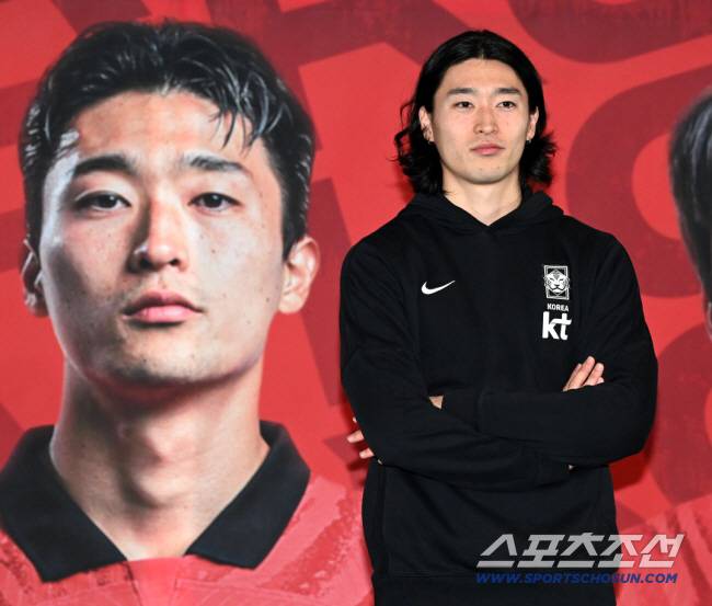 28일 용산CGV에서 열린 2024 아시안컵 축구대표팀 명단발표식, 명단발표식에 참석한 조규성이 포즈를 취하고 있다. 용산=허상욱 기자wook@sportschosun.com/2023.12.28/