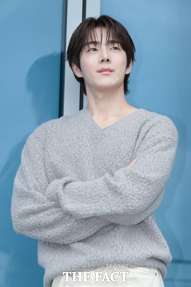 배우 유정후가 "어떤 옷을 입더라도 잘 어울리는, 매 작품 다른 얼굴을 보여주는 배우가 되고 싶다"고 각오를 다졌다. /장윤석 기자