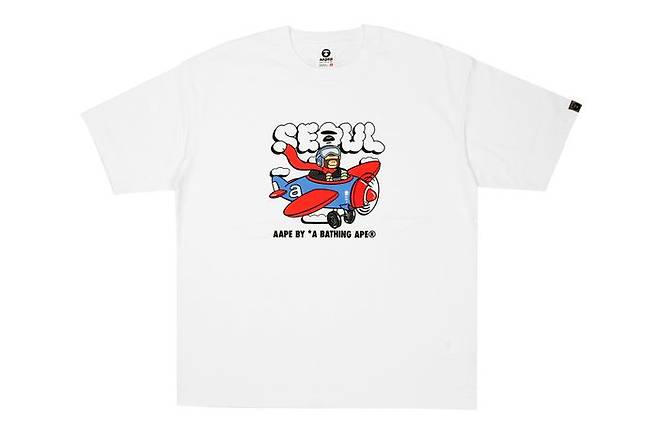 더현대 서울 에이프 매장오픈을 기념해 제작한 ‘에이프 서울 에디션’ 제품.ⓒ현대백화점