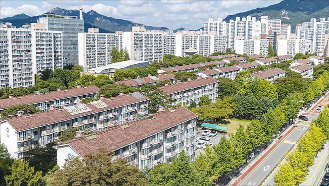 새 시공사 찾기에 어려움을 겪던 서울 노원구 상계주공5단지 재건축이 다시 속도를 내고 있다. (윤관식 기자)