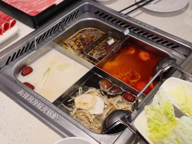 중국 외식 기업들의 국내 진출이 활발해지고 있다. 사진은 대표적인 중국 외식브랜드 하이디라오의 훠궈. /사진=다이어리알