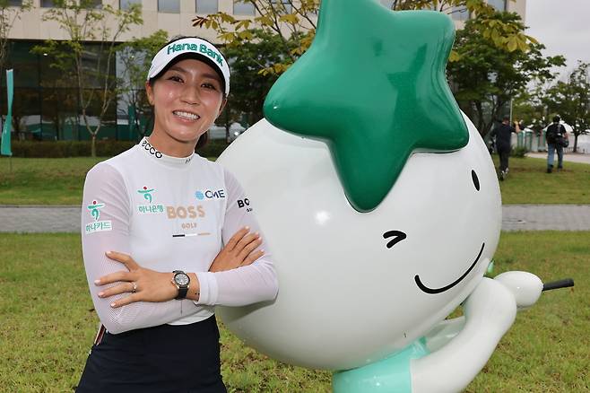 1년 만에 한국 대회에 출전하는 리디아 고가 17일 헤럴드경제와 인터뷰 후 포즈를 취하고 있다.   [박준석 사진기자 제공]