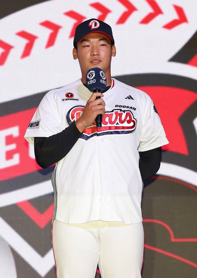 ▲ 마산용마고 외야수 김주오의 1라운드 지명 또한 파격적인 결정이었다. 김주오는 두산의 선택을 받았다. ⓒ 연합뉴스