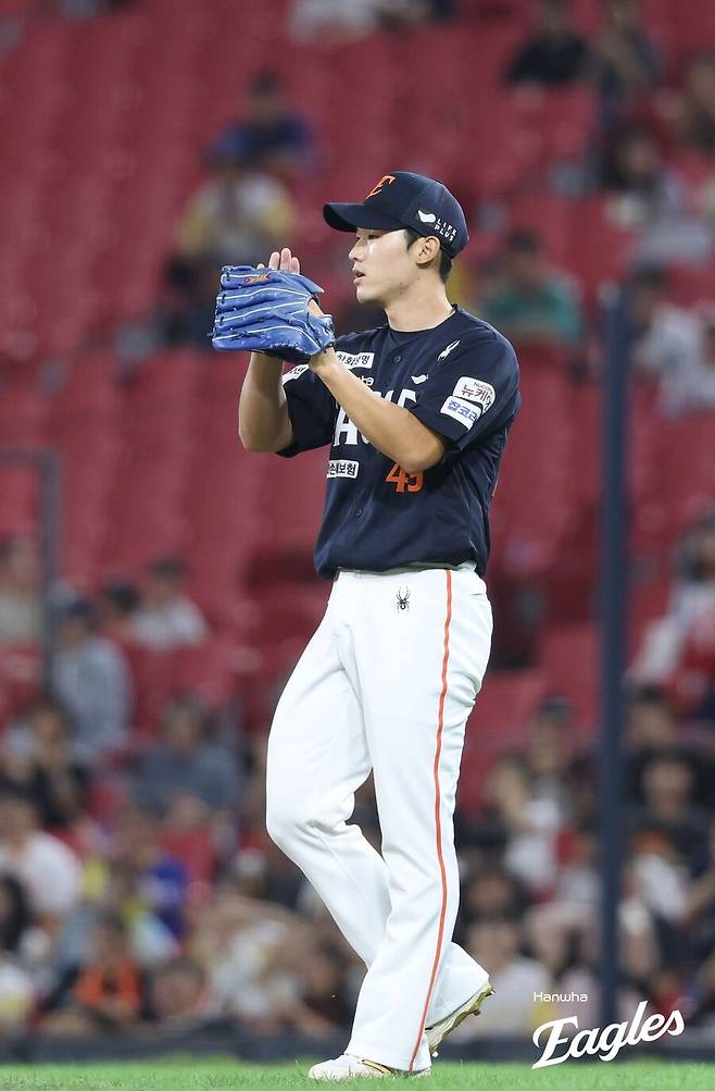 ▲ 윤산흠은 18일 광주 KIA전에서 3이닝 무피안타 무실점 호투를 펼치며 팀에 힘을 불어 넣었다ⓒ한화이글스