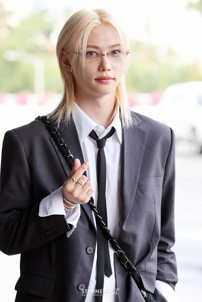 그룹 스트레이키즈(Stray Kids) 필릭스가 일본 도쿄 일정 차 17일 오후 김포국제공항을 통해 출국하고 있다. 2025.09.17 /사진=임성균 tjdrbs23@