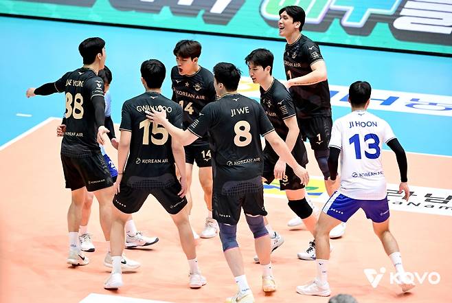 프로배구 남자부 대한항공 선수단 [한국배구연맹 제공. 재배포 및 DB 금지]