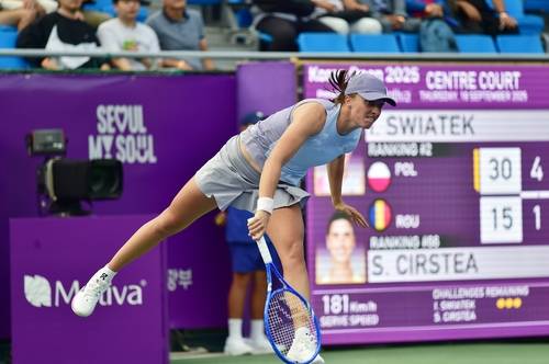 시비옹테크의 18일 경기 모습.  [코리아오픈 테니스 대회 조직위원회 제공. 재판매 및 DB 금지]