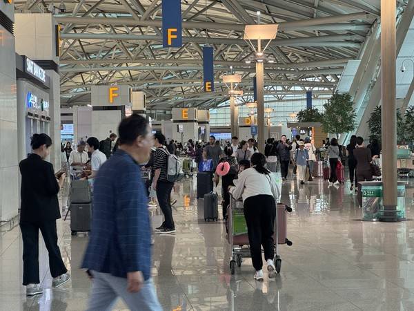 인천공항 출국장. 자회사 파업으로 인한 지연은 발생하지 않았다. [사진=윤종환 기자]
