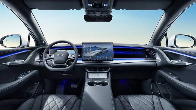 BYD 씨라이언 7 실내