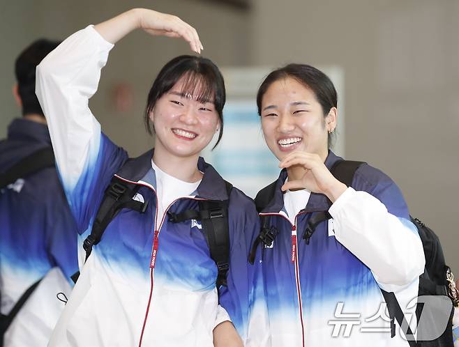 배드민턴 국가대표 김가은과 안세영(오른쪽)이  나란히 중국 마스터스 4강에 올랐다. ⓒ News1 권현진 기자