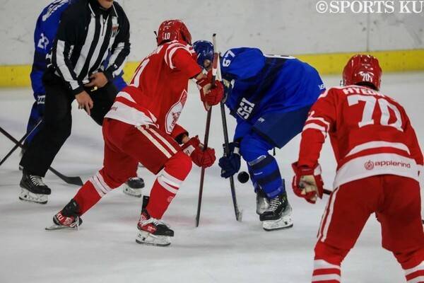 19일 오후 2시 서울 목동 아이스링크에서 열린 '2025 정기 고연전' 아이스하키 경기 모습. /사진=SPORTS KU 박수빈 기자