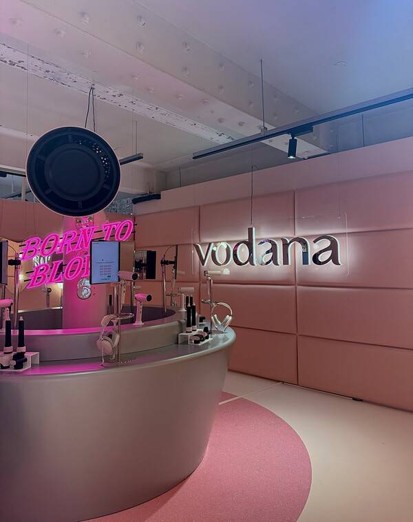 팝업스토어 '본 투 블로우(Born To Blow)'&nbsp; 보다나(VODANA)