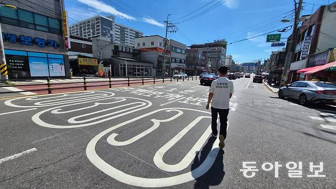 17일 전북 군산시 대명동 군산화물 역 사거리. 군산=서지원 기자 wish@donga.com