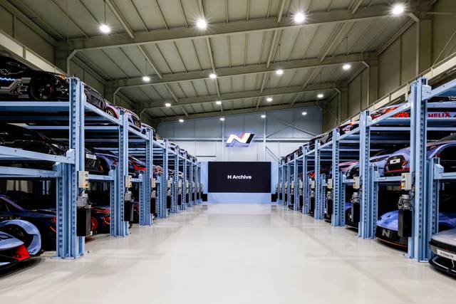 N 아카이브에 역대 N 차량들이 보관돼 있는 모습. 현대차 제공