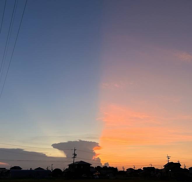 일본 네티즌이 촬영한 부채살빛 현상. 사진=엑스(@koguma18) 캡처