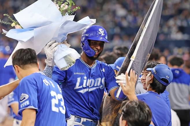 18일 창원 NC 다이노스전에서 시즌 48호포로 외국인 최다 홈런 타이와 최다 타점 신기록(142점)을 세운 디아즈. 삼성 제공