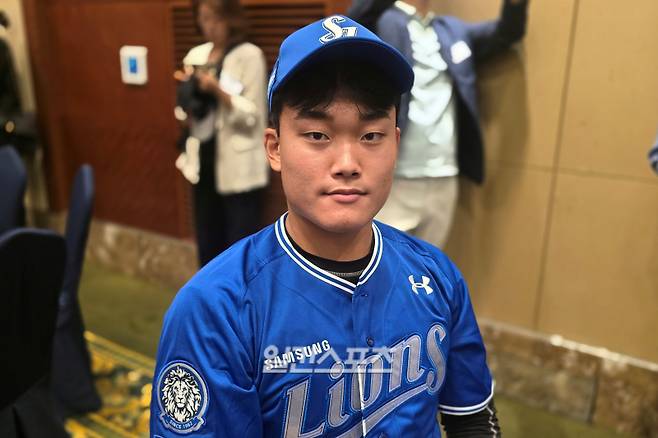 17일 신인 드래프트 현장에서 만난 삼성 2라운더 김상호. 사진=윤승재 기자