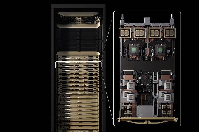 엔비디아가 지난 9월 9일, 차세대 AI 가속기인 루빈 CPX를 공개했다. 내년 말 출시되는 제품이지만 벌써부터 시장에 긴장감을 더하고 있다 / 출처=엔비디아