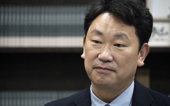 곽상언 더불어민주당 의원은 17일 중앙일보 인터뷰에서 "유튜브 권력이 정치 권력을 행사하며 만약 불법을 저질렀다면 밝혀내야 한다"고 말했다. 사진 곽상언 의원실