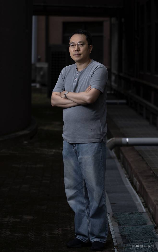 반주일 상명대 교수가 지난 9일 오후 서울 종로구 상명대학교에서 헤럴드경제와 인터뷰에 앞서 포즈를 취하고 있다. 임세준 기자