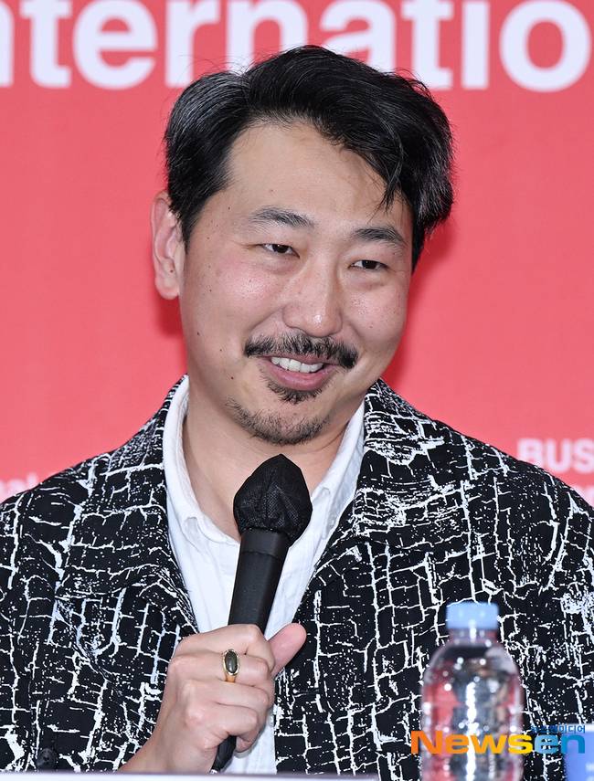 앤드루 안 감독