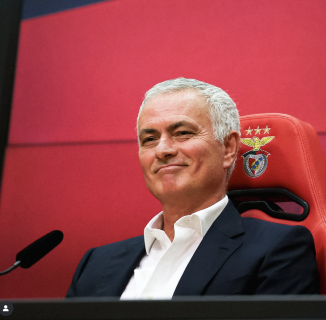 [사진] 무리뉴 감독 / 벤피카 소셜 미디어 계정