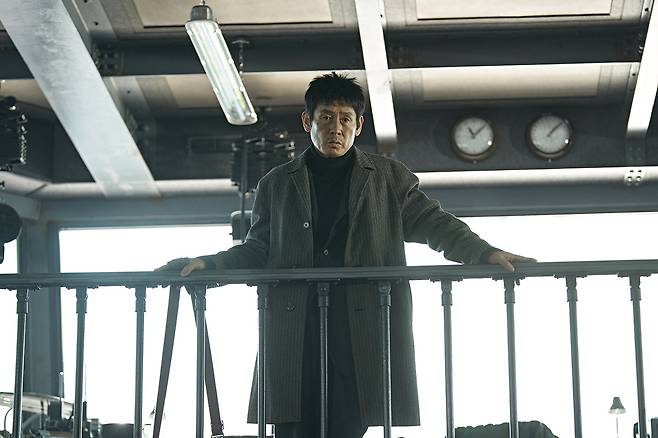 영화&nbsp;‘굿뉴스’ 속 한 장면. 넷플릭스 제공