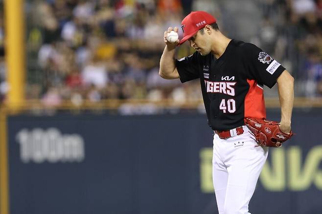 ▲ 팔꿈치 염증으로 18일 1군 엔트리에서 빠져 사실상 시즌 아웃 수순을 밟는 제임스 네일 ⓒKIA타이거즈