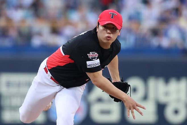 ▲ 황동하의 콜업을 놓고 고민에 빠질 KIA 1군 코칭스태프 ⓒKIA타이거즈