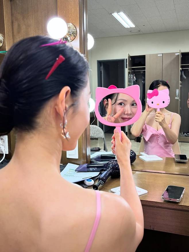 사진 = 손예진 인스타그램