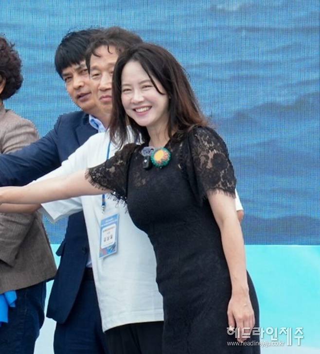 20일 열린 제주해녀축제 개막행사에 참여한 배우 송지효.