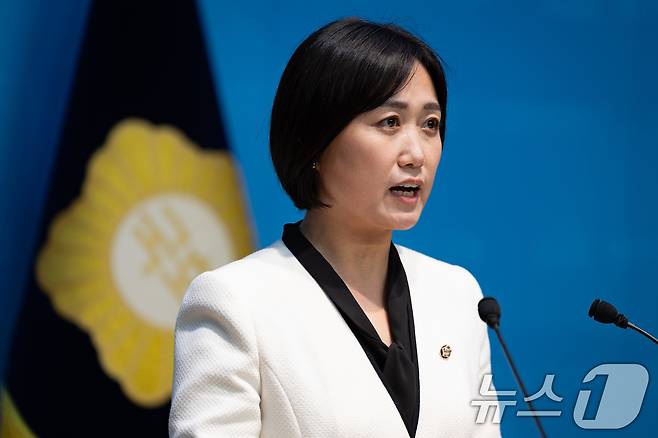 백승아 더불어민주당 원내대변인이 지난 19일 서울 여의도 국회 소통관에서 브리핑하고 있다. 2025.9.19/뉴스1 ⓒ News1 유승관 기자