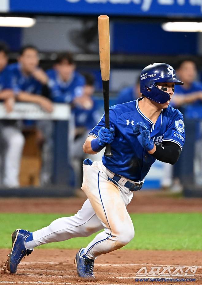 16일 대구삼성라이온즈파크에서 열린 롯데와 삼성의 경기, 6회말 무사 1루 삼성 김성윤이 안타를 치고 있다. 대구=허상욱 기자wook@sportschosun.com/2025.09.16/